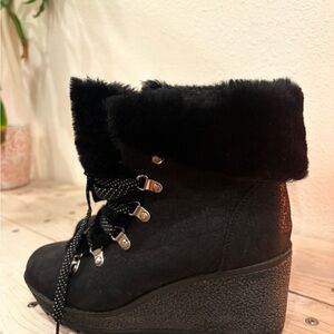 J.Crew Women's Nordic Genuine Shearling Cuff Heeled Winter Boots